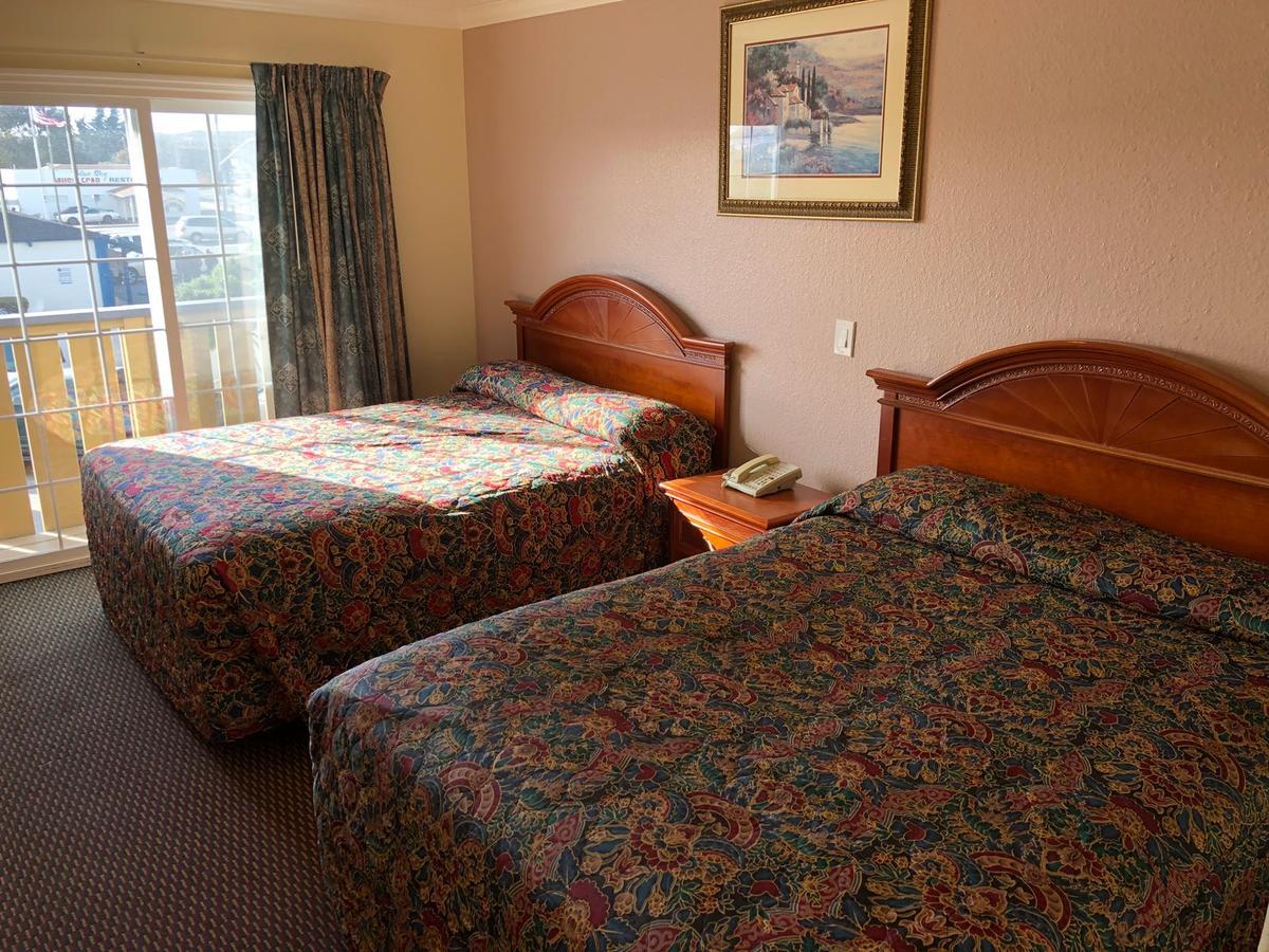 Thunderbird Motel Seaside Bagian luar foto