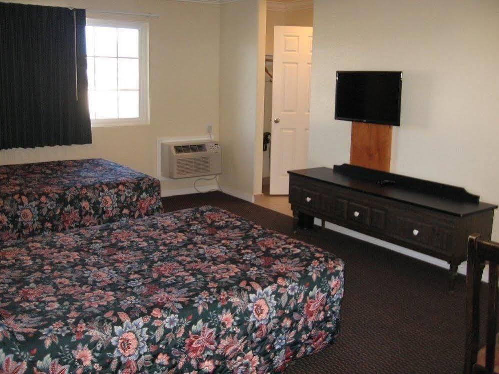 Thunderbird Motel Seaside Bagian luar foto