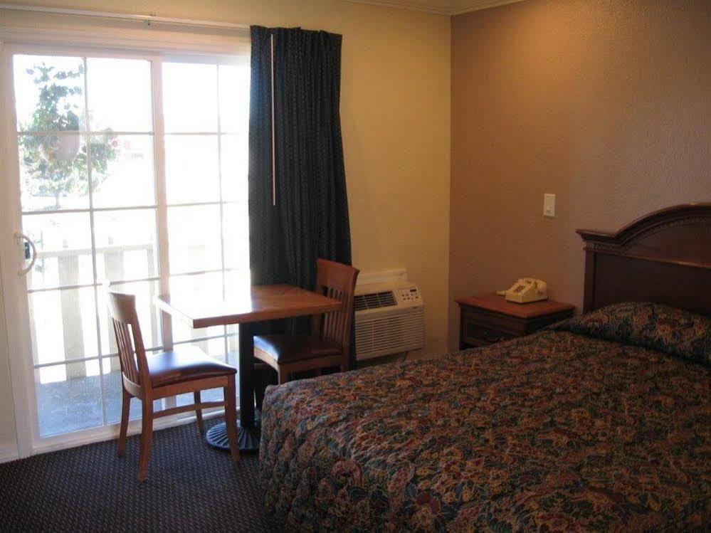 Thunderbird Motel Seaside Bagian luar foto