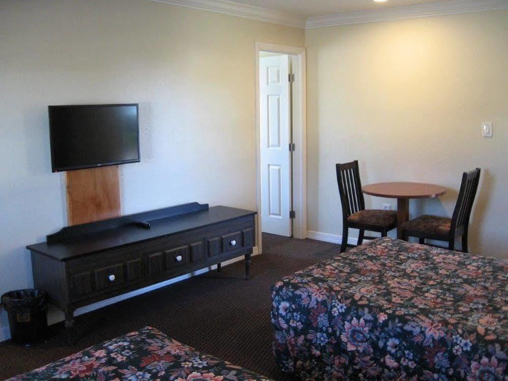 Thunderbird Motel Seaside Bagian luar foto